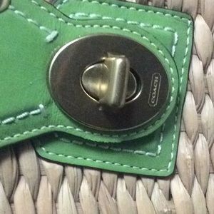 A super superb Coach Straw Basket Hobo Purse 👛